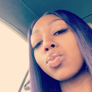 Meet your Posher, T-yona